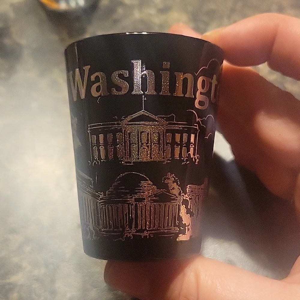 4 shot glasses - Picture 7 of 9